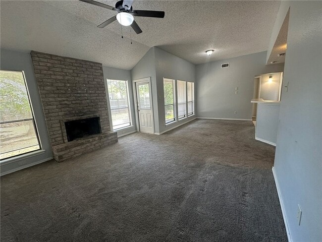 2189 Spring Park Dr in Ingleside, TX - Building Photo - Building Photo