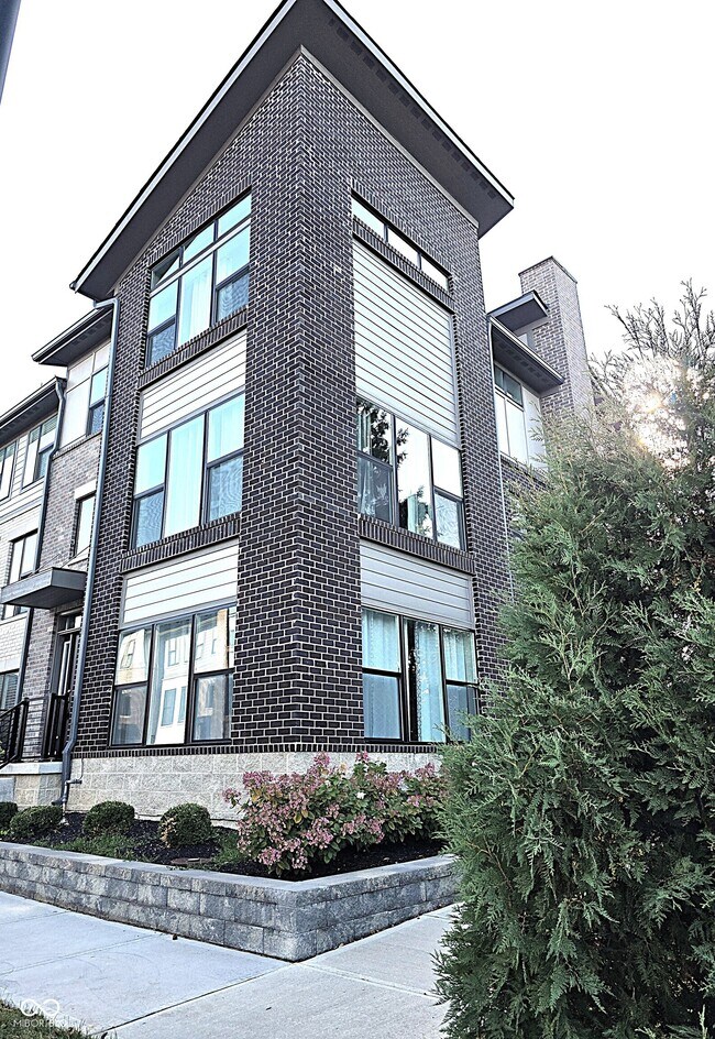 11596 Fulham St in Carmel, IN - Building Photo - Building Photo