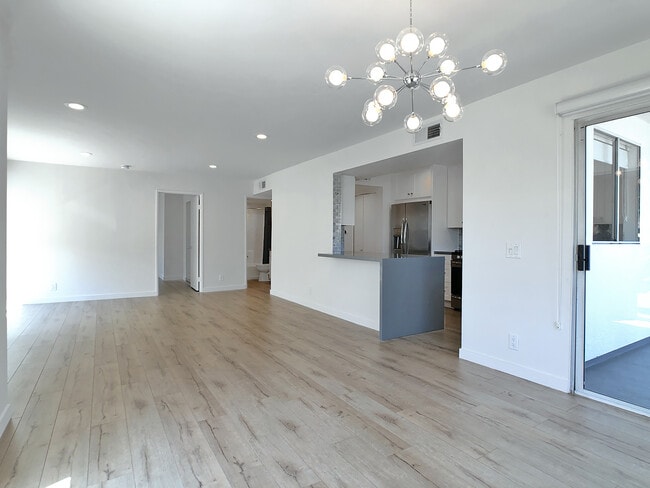 1818 Camden Ave in Los Angeles, CA - Foto de edificio - Building Photo