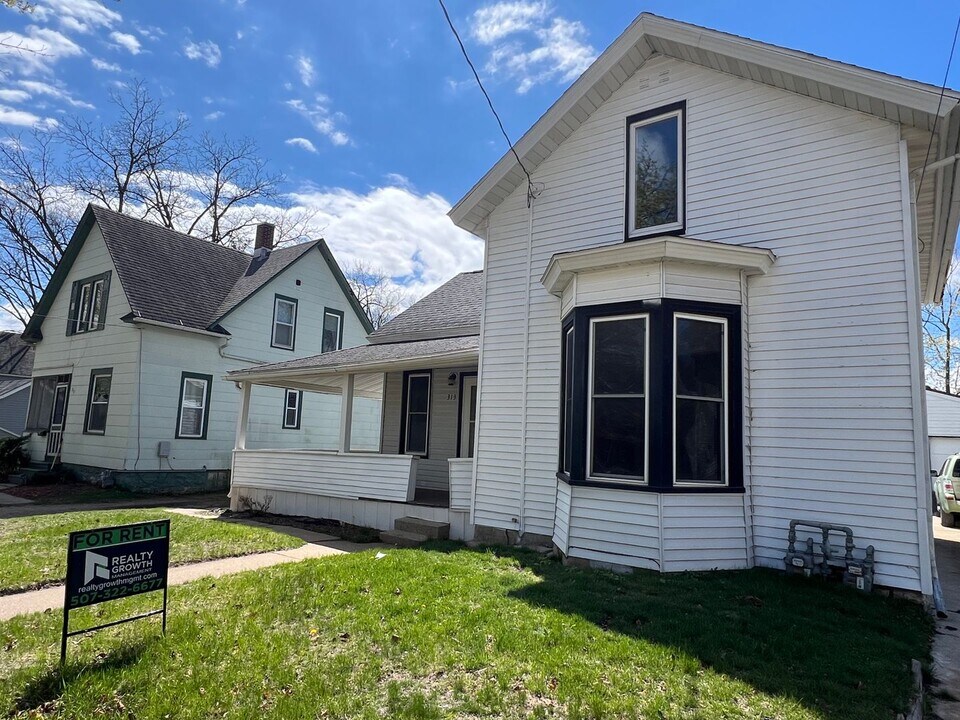 313 7th Ave SE in Rochester, MN - Building Photo