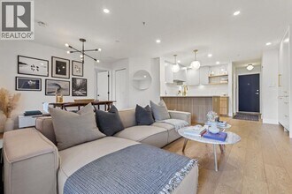 2680 W 4th Ave in Vancouver, BC - Building Photo - Building Photo