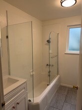 339 Taurus Ave in Oakland, CA - Foto de edificio - Building Photo