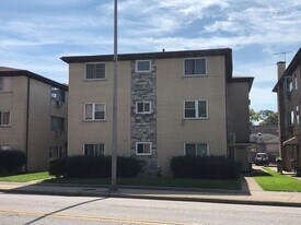 8549 Grand Ave in River Grove, IL - Building Photo