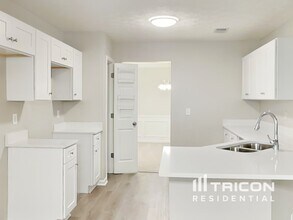 1623 Sparrow Wood Ln SW in Marietta, GA - Building Photo - Building Photo