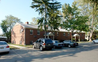 1431-1441 Ombersley Ln in Columbus, OH - Building Photo