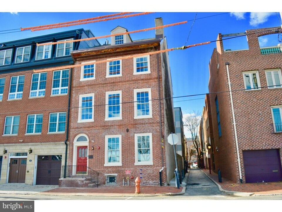 510 S Front St in Philadelphia, PA - Building Photo