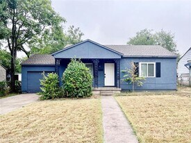 3130 S Llewellyn Ave in Dallas, TX - Building Photo