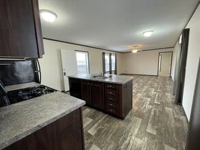 235 Schirra Ave in Flushing, MI - Building Photo - Building Photo