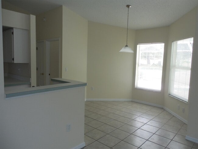 5592 W Woodside Dr in Crystal River, FL - Building Photo - Building Photo