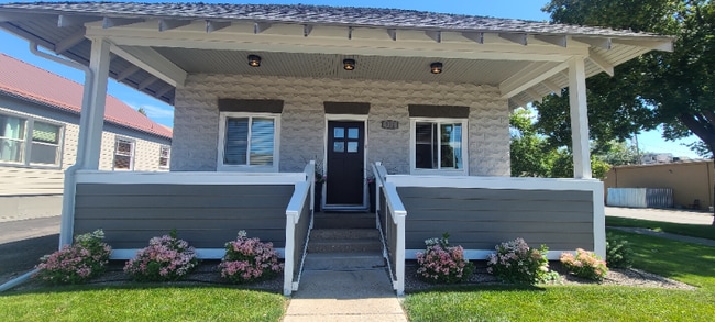 351 N Main St in Kalispell, MT - Building Photo - Building Photo