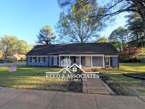 8403 Pine Valley Ln in Memphis, TN - Building Photo - Building Photo