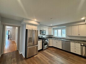 136 Sharon St, Unit 3 in Medford, MA - Building Photo