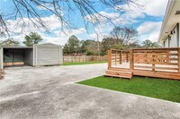 1416 Columbia Dr photo'
