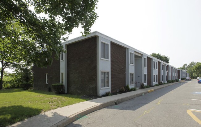 Prospect Hills in Flemington, NJ - Foto de edificio - Building Photo