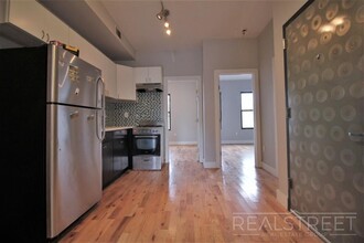 1519 Dean Street in Brooklyn, NY - Building Photo - Floor Plan