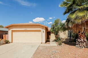 10231 Cll Del Este in Tucson, AZ - Building Photo