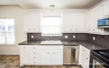 6704 9th St in Lubbock, TX - Building Photo - Building Photo