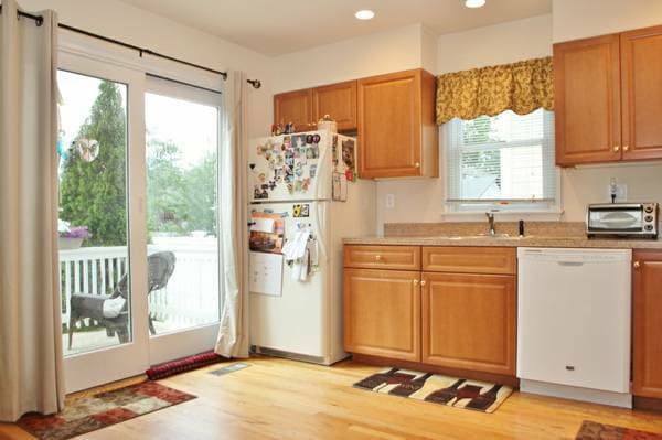 38 Parker Ave in Stamford, CT - Building Photo - Building Photo