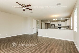13435 W Desert Moon Way in Peoria, AZ - Foto de edificio - Building Photo