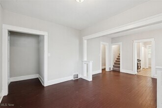 2302 Saratoga Ave in Cleveland, OH - Building Photo - Building Photo