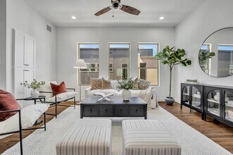 5806 Bryan Pkwy in Dallas, TX - Building Photo - Building Photo
