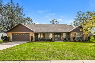 8930 Irongate Dr in Jacksonville, FL - Building Photo