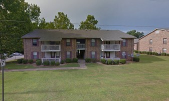 Ardmore Square Apartments in Ardmore, AL - Building Photo