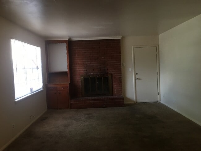 10930 E 23rd St in Tulsa, OK - Building Photo - Building Photo