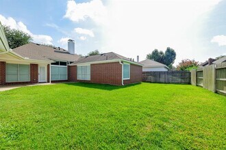 1823 Brightlake Way in Missouri City, TX - Building Photo - Building Photo
