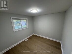 41 MacLaren Ave in Barrie, ON - Building Photo - Building Photo