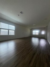 6562 Teramo Ter in Round Rock, TX - Foto de edificio - Building Photo