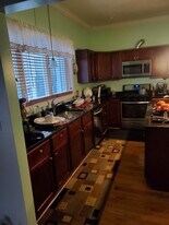 5 Spring St in Taunton, MA - Building Photo