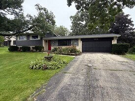12838 Artesian St in Lemont, IL - Building Photo