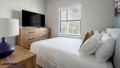 11139 Culebra Rd, Unit 2304 in San Antonio, TX - Building Photo - Building Photo