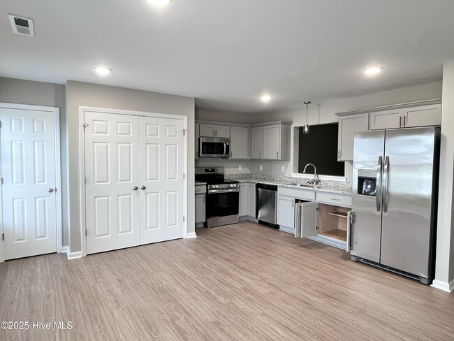 2708 Jefferson Dr in Greenville, NC - Building Photo - Building Photo