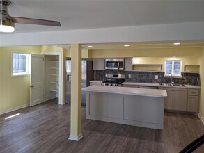 2012 Elmen St, Unit 1 in Houston, TX - Building Photo - Building Photo