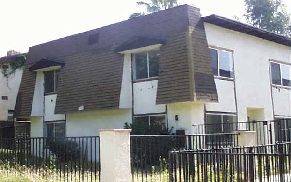 1413 Lugo Ave in San Bernardino, CA - Building Photo - Building Photo