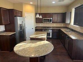 10731 Loretto Cove St in Las Vegas, NV - Building Photo - Building Photo