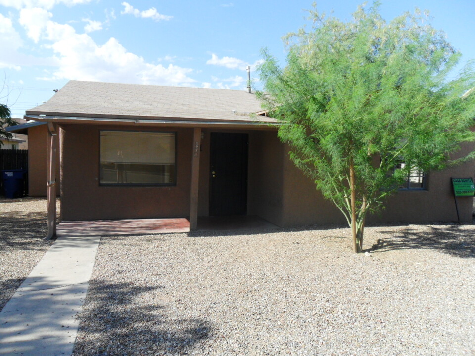 832 E Adams St, Unit #1 5 bedroom home in Tucson, AZ - Building Photo