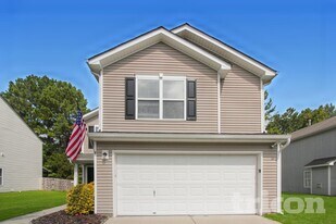 11802 Village Pond Dr in Charlotte, NC - Building Photo