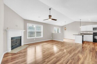 5 Mariner Ct in Greer, SC - Building Photo - Building Photo