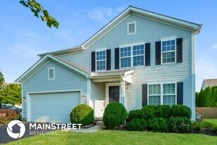 180 Cherry Tree Ln in Commercial Point, OH - Building Photo