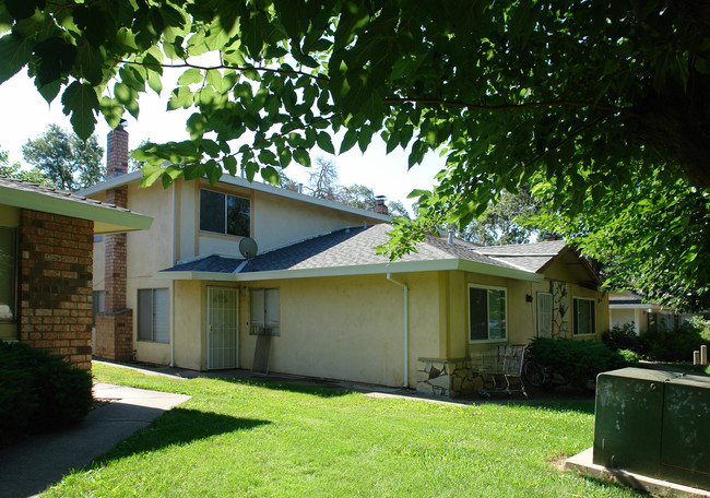 5550 Keoncrest Cor in Sacramento, CA - Building Photo - Building Photo