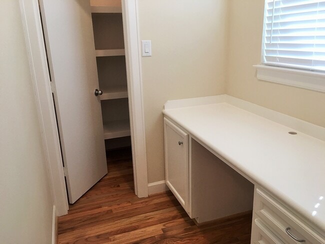 property at 3618 Main Plaza Dr