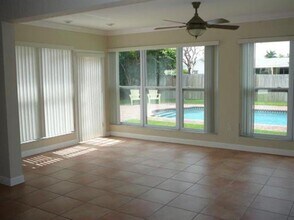1811 NE 43rd St in Fort Lauderdale, FL - Building Photo - Building Photo