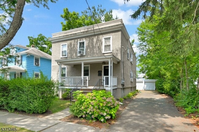 property at 7 Howell St