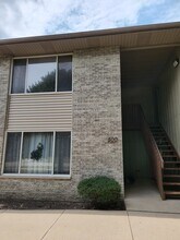 500 Westwood Ct in Crystal Lake, IL - Building Photo - Building Photo