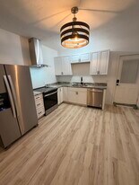 202 Main St, Unit 2F in Millbury, MA - Building Photo