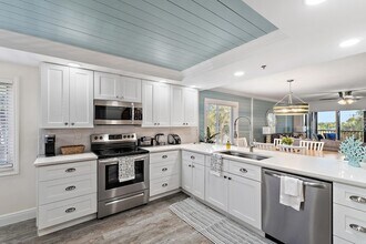 275 Palm Ave, Unit A301 in Jupiter, FL - Building Photo - Building Photo