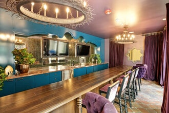 Candara at Hancock Park Apartments in Los Angeles, CA - Foto de edificio - Building Photo